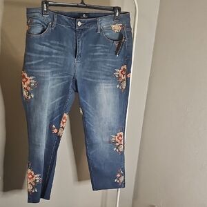 NWT Floral Embroidered Straight Leg Jeans